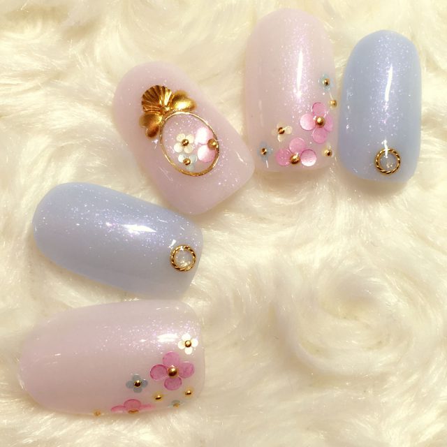 華やかホロ花デザイン